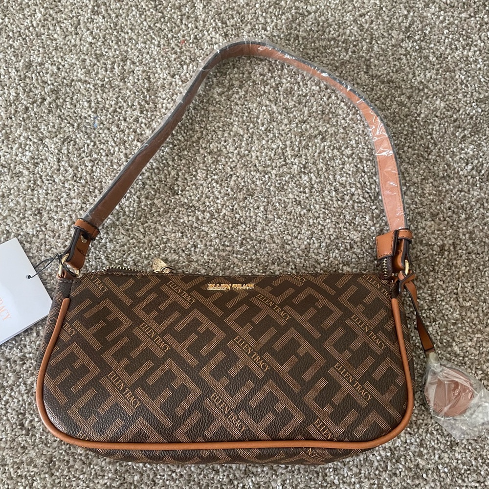 Ellen Tracy (The signature collection) Baguette shoulder bag